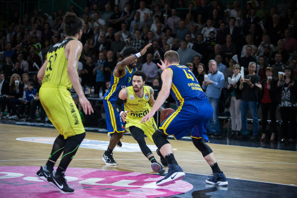 与赞助品牌 与赞助品牌